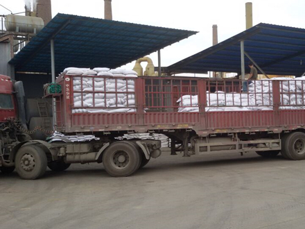 2020年2月噴霧聚合氯化鋁發(fā)貨現(xiàn)場